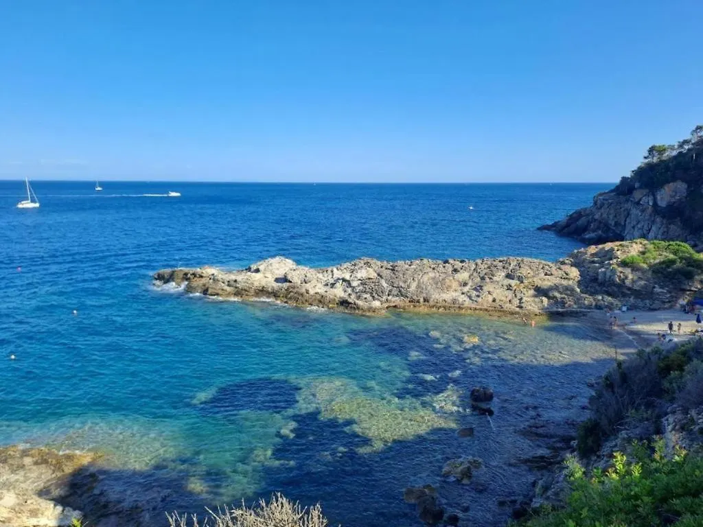 Quadrilocale Capo D'Arco - Goelba Apartment 0*,